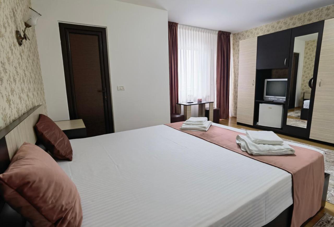 Pensiunea Royal Borşa エクステリア 写真