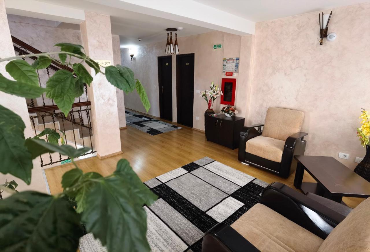 Pensiunea Royal Borşa エクステリア 写真